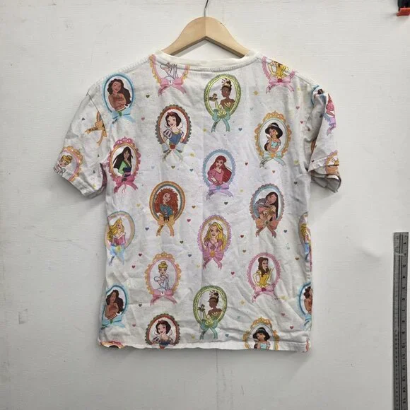 Wild Rich T-Shirt Adult Size Medium disney princesses - Picture 2 of 10